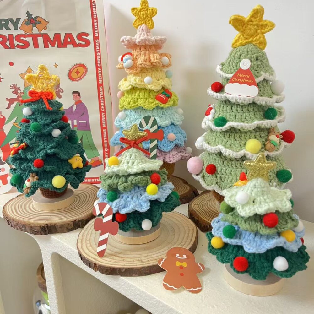 Cute Knitted Christmas Tree – Cozy Decor